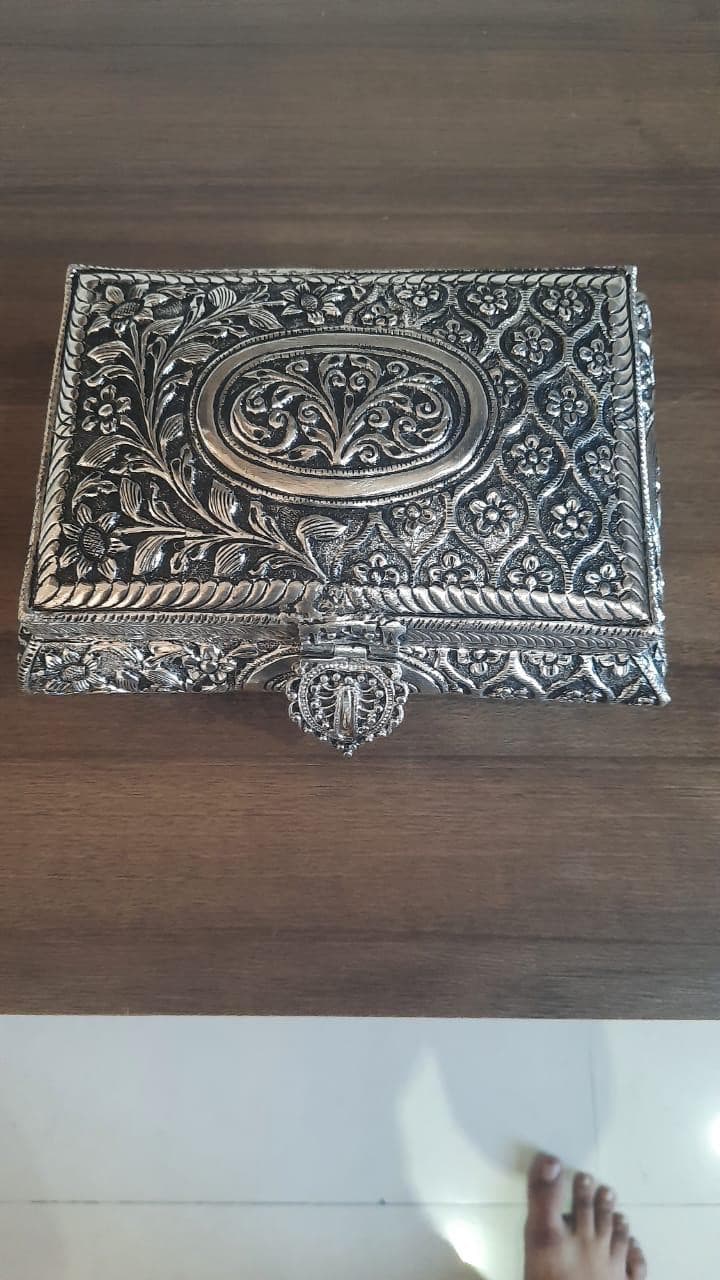Medallion Box